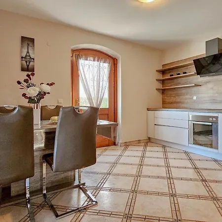 Apartamento Stefi 1