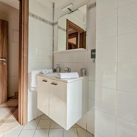 Stefi 1 דירה צרבני ורך