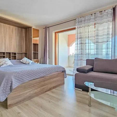 Apartment Stefi 1 *