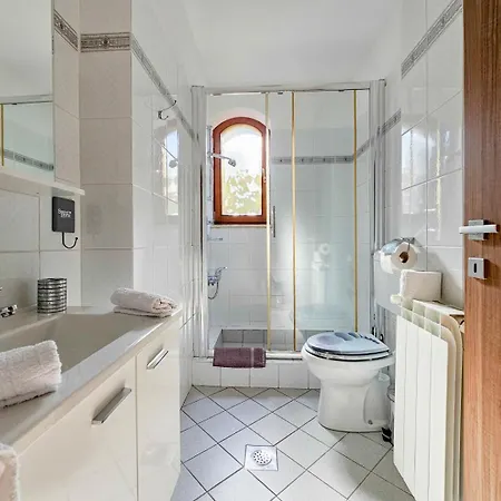 Stefi 1 Apartment Crveni Vrh