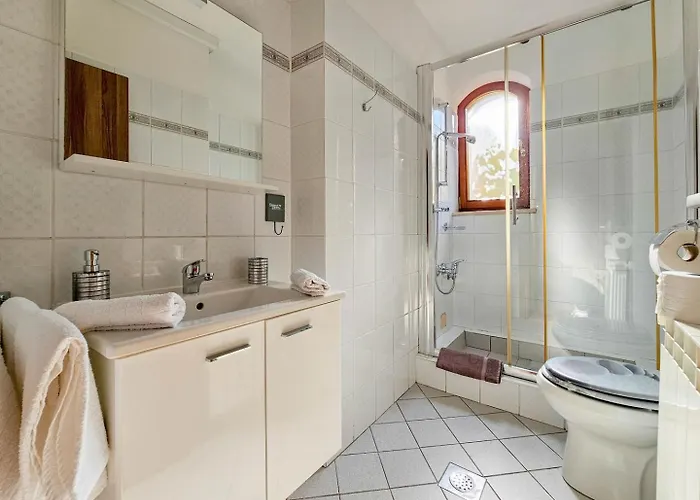 Stefi 1 * Crveni Vrh